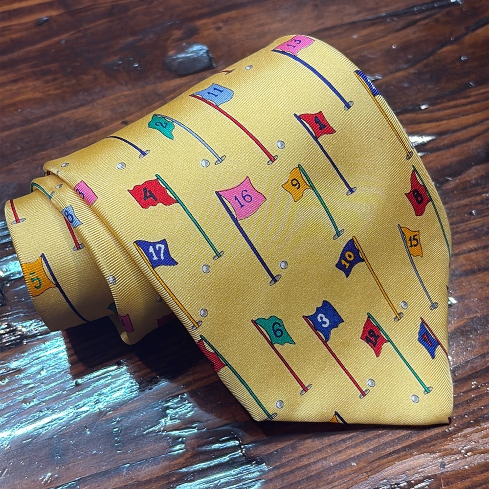 Alynn Neck Tie Yellow Golf Flag Patterned
